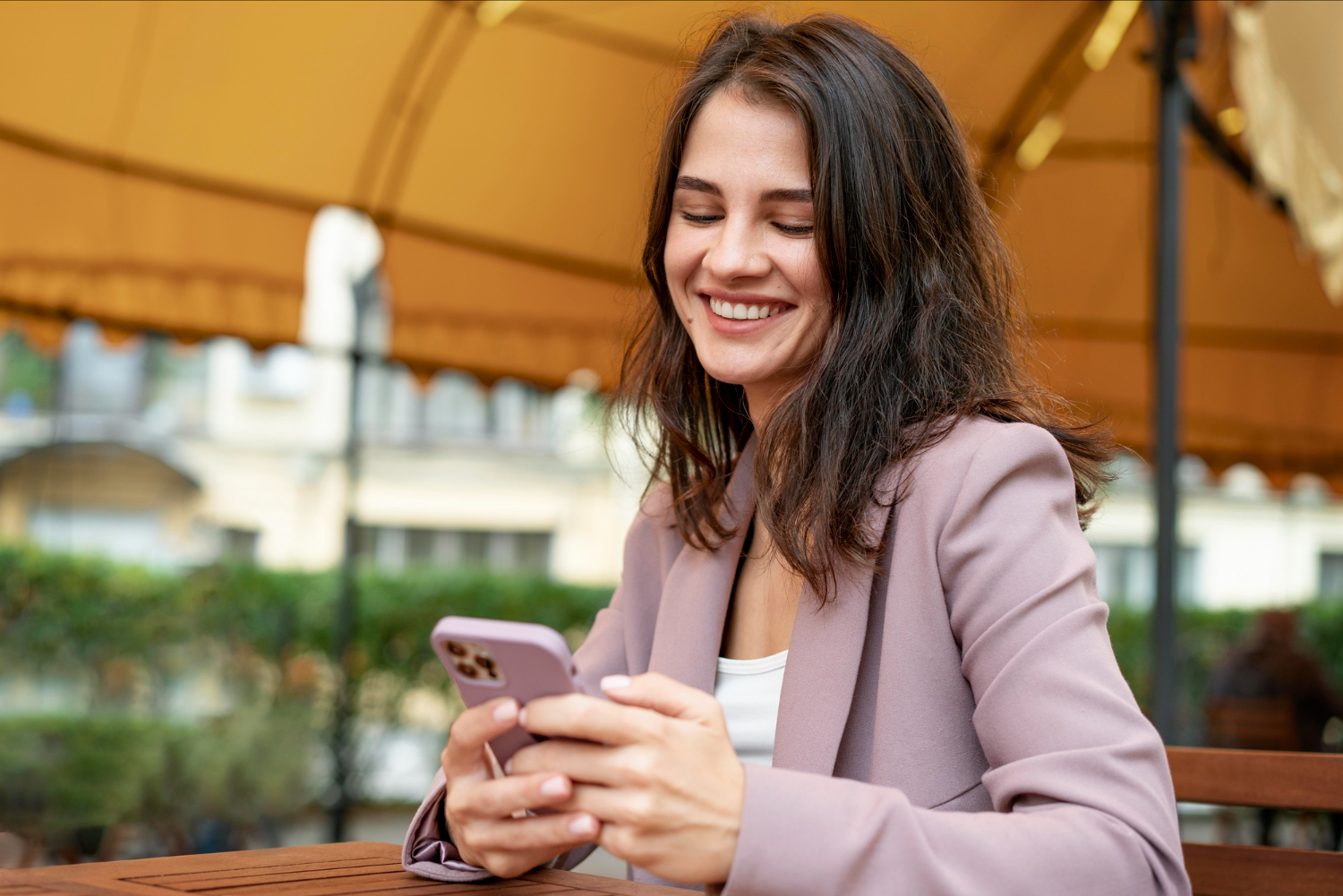 Aprenda o que é inbound marketing para advogados e descubra como aplicá-lo para atrair e fidelizar clientes de forma ética e eficaz.