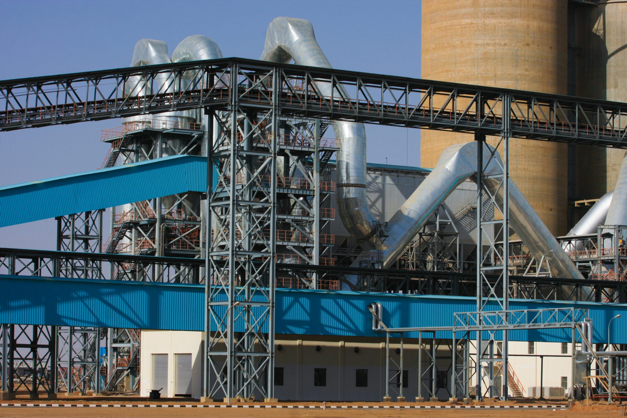 Descubra as melhores práticas de SEO para catálogos industriais e otimize suas páginas técnicas para maior visibilidade e conversão.