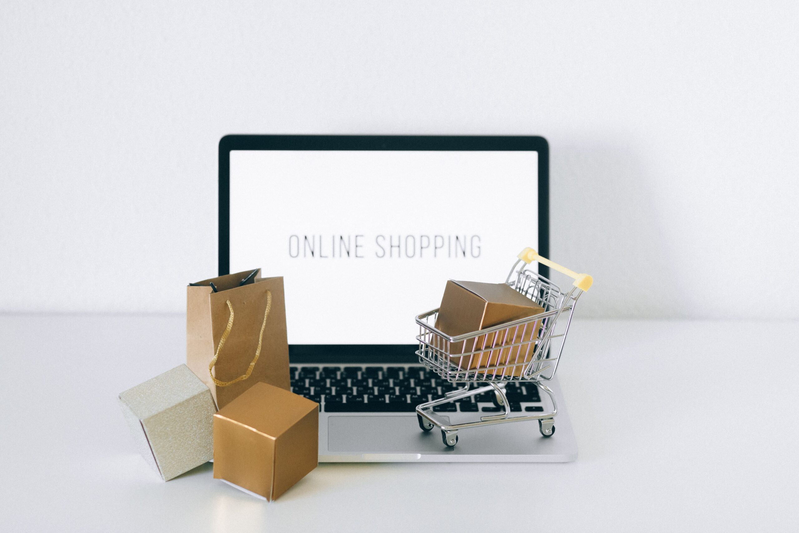 Descubra métodos práticos e eficientes para otimizar os seus anúncios, atrair mais compradores e alavancar o faturamento do seu negócio digital